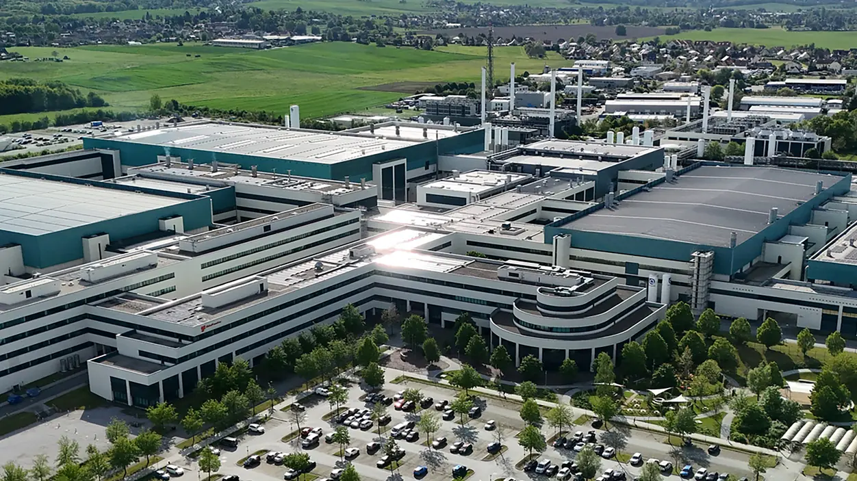 Sauberkeit für feinste Strukturen: Einsatz für GlobalFoundries
